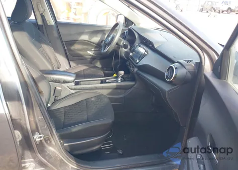 2021 Nissan Kicks Sv Xtronic Cvt из США, поврежденный, VIN 3N1CP5CV6ML487536